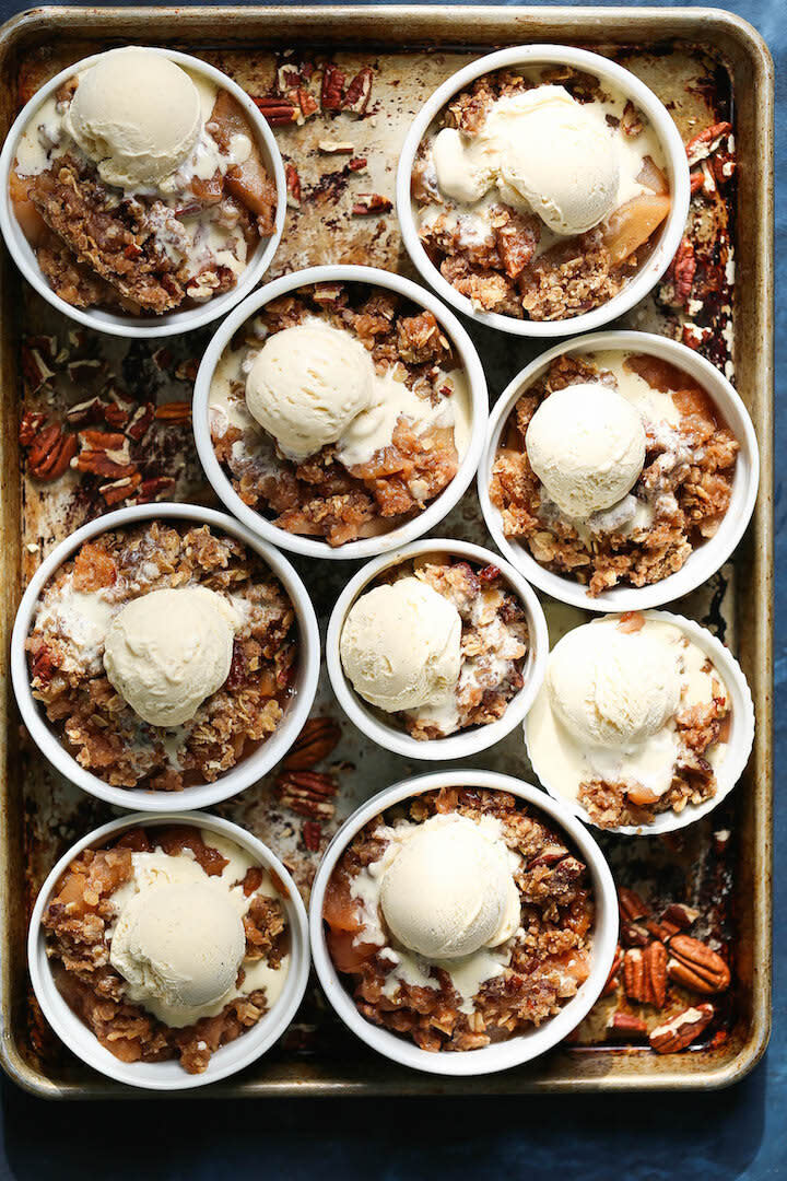 <a href="https://damndelicious.net/2018/03/20/slow-cooker-apple-pear-crisp/" target="_blank" rel="noopener noreferrer"><strong>Slow Cooker Apple Pear Crisp from Damn Delicious</strong></a>