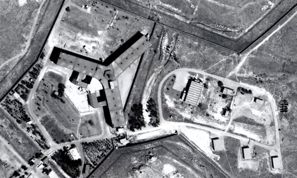 An aerial view of Saydnaya Prison (Amnesty International)