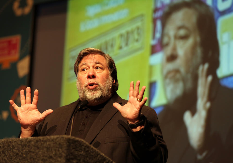 Steve Wozniak, the co-founder of a US technology giant Apple which used its Irish subsidiaries to lower its tax bill, speaking at the Millennium forum in Londonderry has said big corporations should be treated the same as the "little guy".