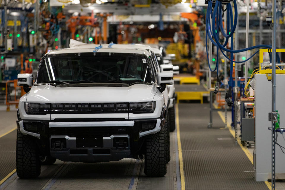 Morgan Stanley now has an in-line view toward the U.S. auto industry, down from attractive due to increasing U.S. auto inventories and consumers’ weakening affordability.<p>Bloomberg/Getty Images</p>