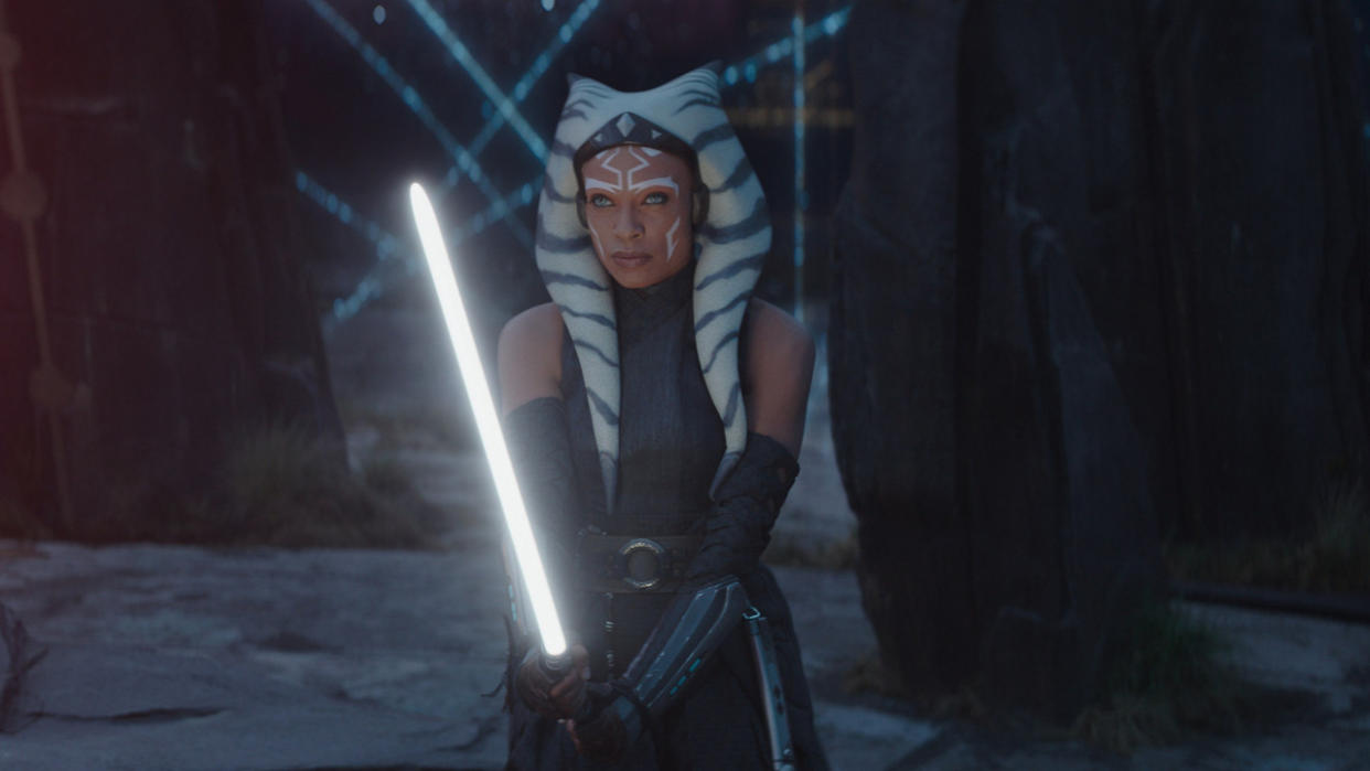  Ahsoka with lightsaber drawn in Episode 4 