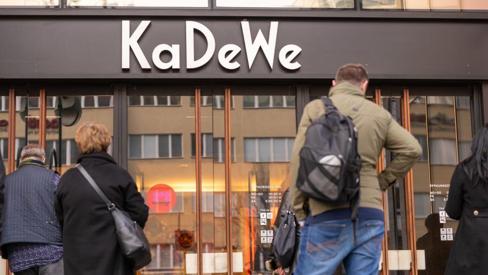 Das KaDeWe in Berlin gehört zu den Kaufhäusern, die wieder öffnen dürfen.