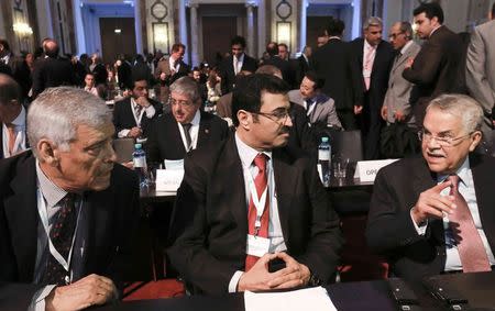 Saudi Arabian Oil Minister Ali al-Naimi (C), Qatar's Minister of Energy and Industry Mohammed Saleh al-Sada (R) and OPEC Secretary-General Abdullah al-Badri attend the OPEC seminar ahead of an OPEC meeting in Vienna, Austria, June 3, 2015. REUTERS/Leonhard Foeger