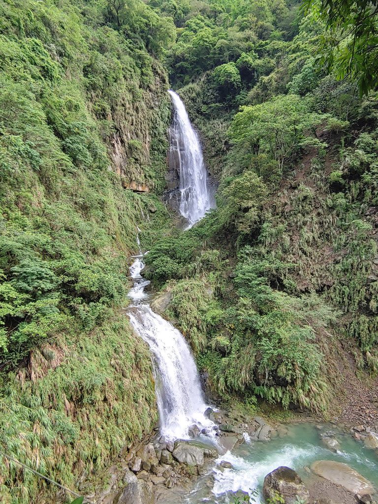 睽違二十三年，竹崎觀音瀑布重新開幕。（記者湯朝村攝)