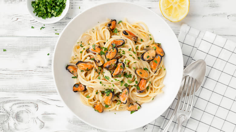 white clam pasta with herbs 