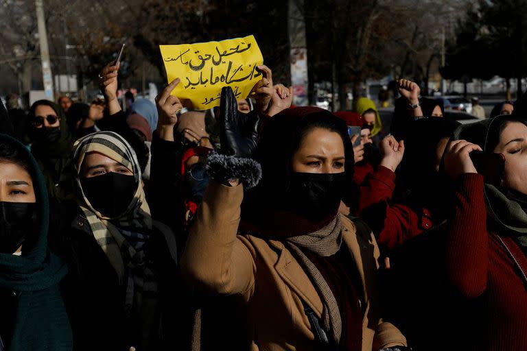 Mujeres protestan en Afganistán