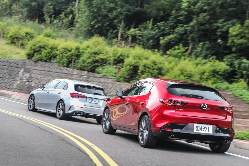 因為先天動力格局與輸出表現的差異，在加速表現上，五門 Mazda3 BOSE® 旗艦型確實略遜 A 250 運動版一籌。