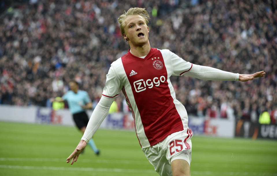 Dolberg, grand artisan de la qualification face à l'OL en 2017. (Photo by JEAN-PHILIPPE KSIAZEK / AFP)