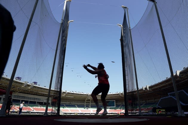 James Wong of Singapore competes in the men's discus throw during the 2013 Southeast Asian Games at Wunna Theikdi Stadium on December 15, 2013 in Nay Pyi Taw, Myanmar. (Photo by Suhaimi Abdullah/Getty Images)