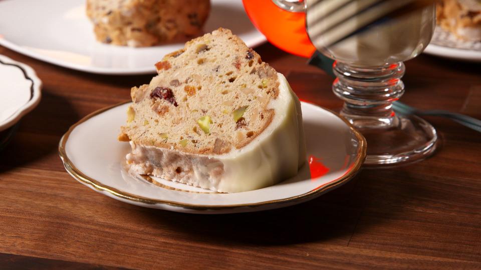 These Christmas Bread Recipes Will Make You Forget All About Fruitcake