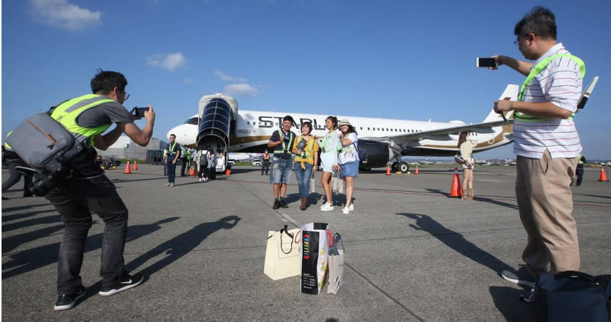 星宇航空儘管首飛後即遇到疫情受到影響，期間推出「偽出國」航班頗受民眾歡迎。（圖／報系資料照）