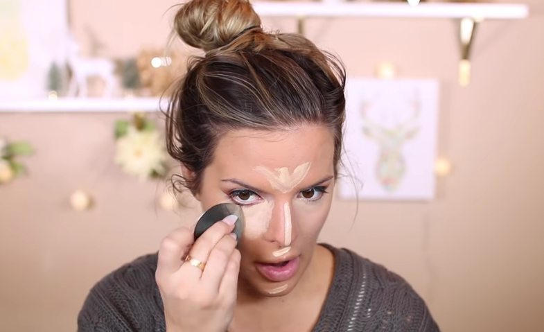 This beauty blogger’s boyfriend hilariously narrated her makeup tutorial drunk