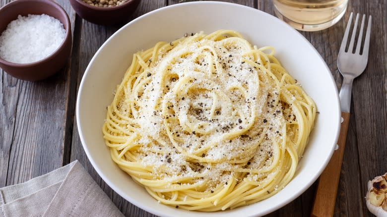 The Classic Pasta Dish Martha Stewart Swears By For A Quick Dinner