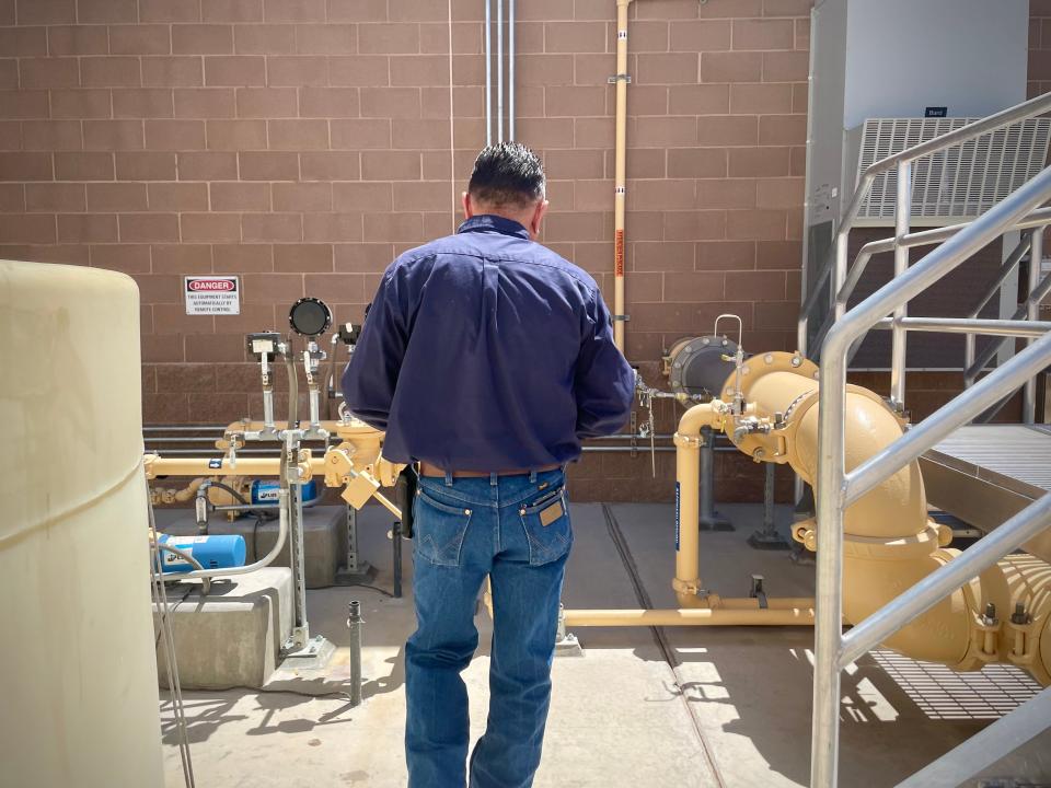 Louis Valencia, chief water quality operator with Marana Water, gives a tour at the Picture Rocks Water Treatment Campus, on May 2, 2024.