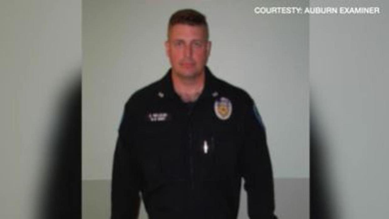 <div>Auburn police officer Jeff Nelson</div>