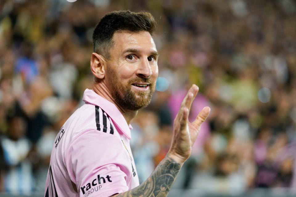 Inter Miami forward Lionel Messi waves to the crowd during the second half of an MLS soccer match against Los Angeles FC, Sunday, Sept. 3, 2023, in Los Angeles.