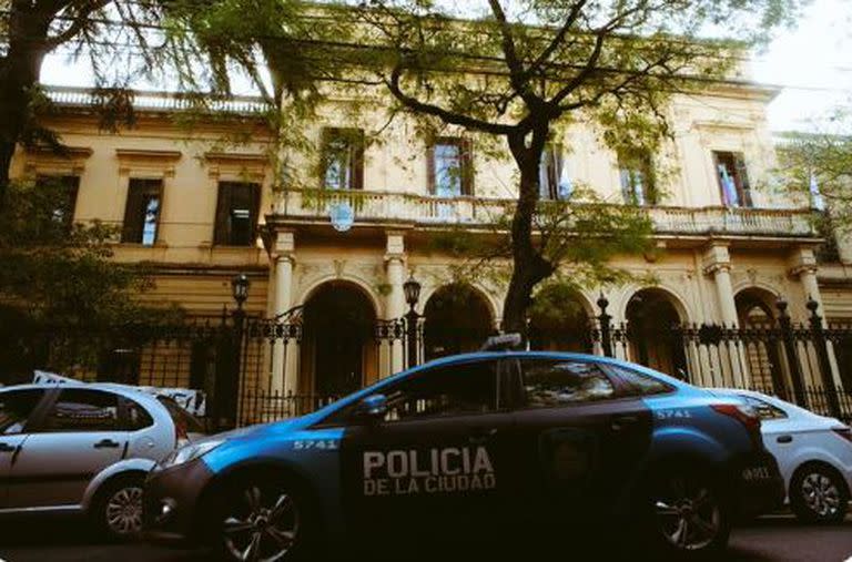 El Gobierno presentó un habeas corpus para que la Ciudad retire la policía de los colegios tomados