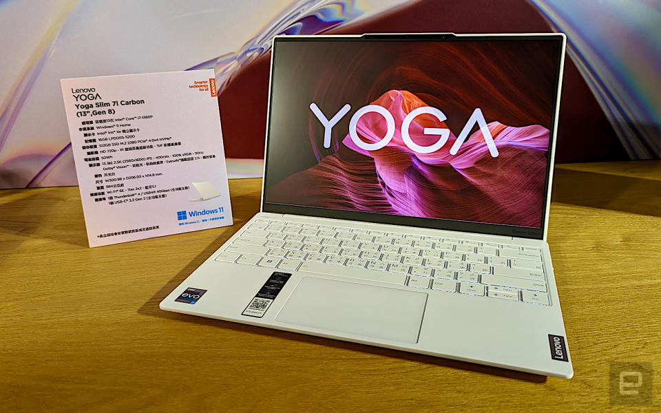 <p>Lenovo Yoga  Slim 7i</p>
