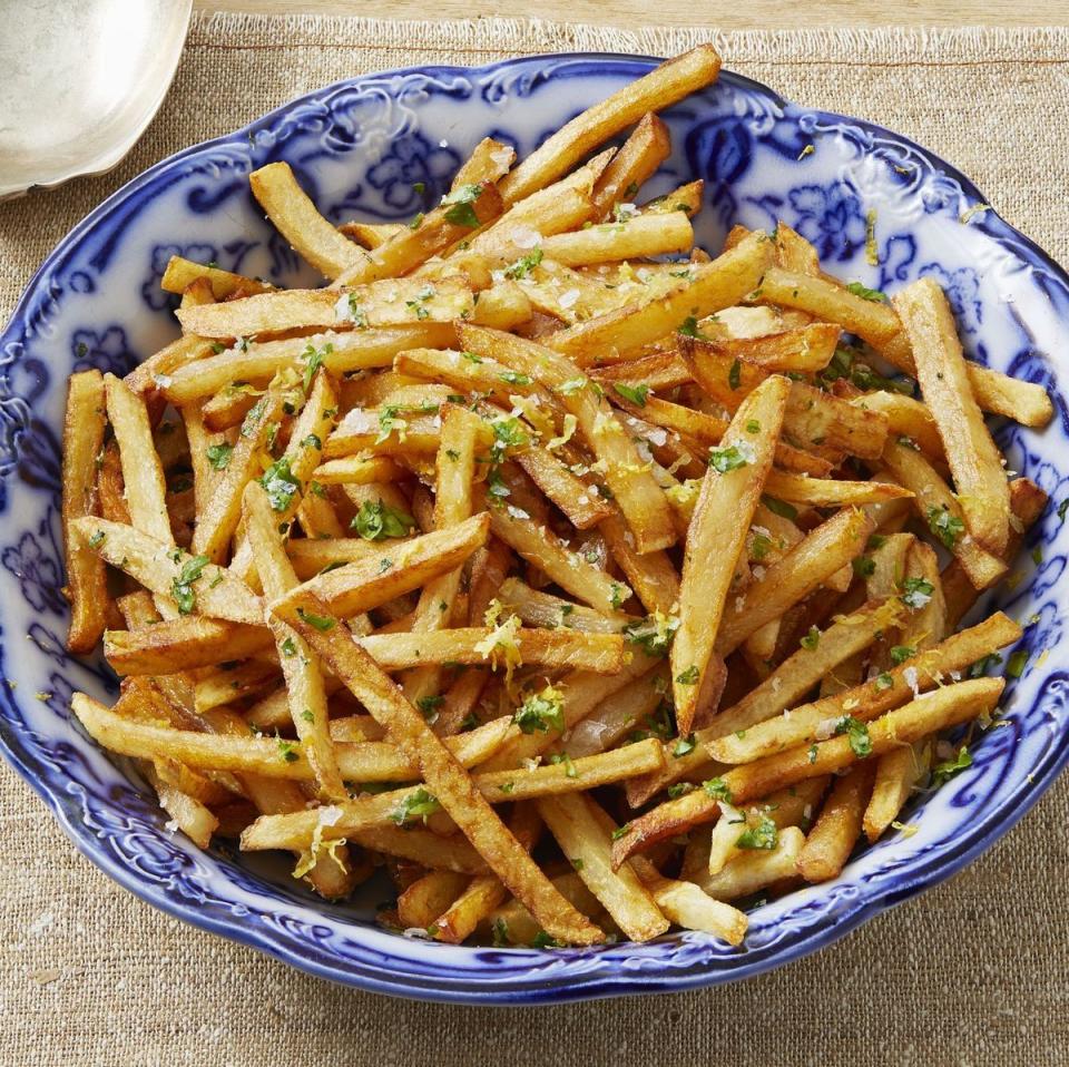 lemon pepper shoestring fries