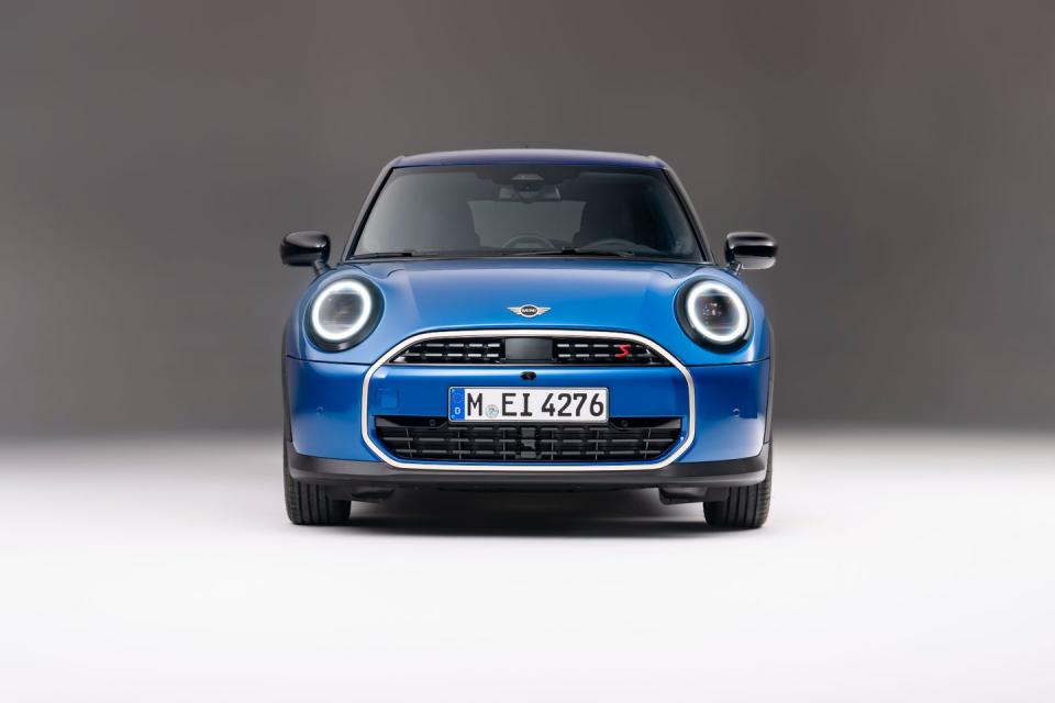 2025 mini cooper 4 door