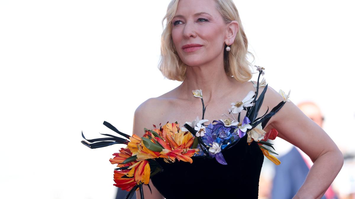 Crowds go wild for Cate Blanchett and 'TAR' cast in Venice 