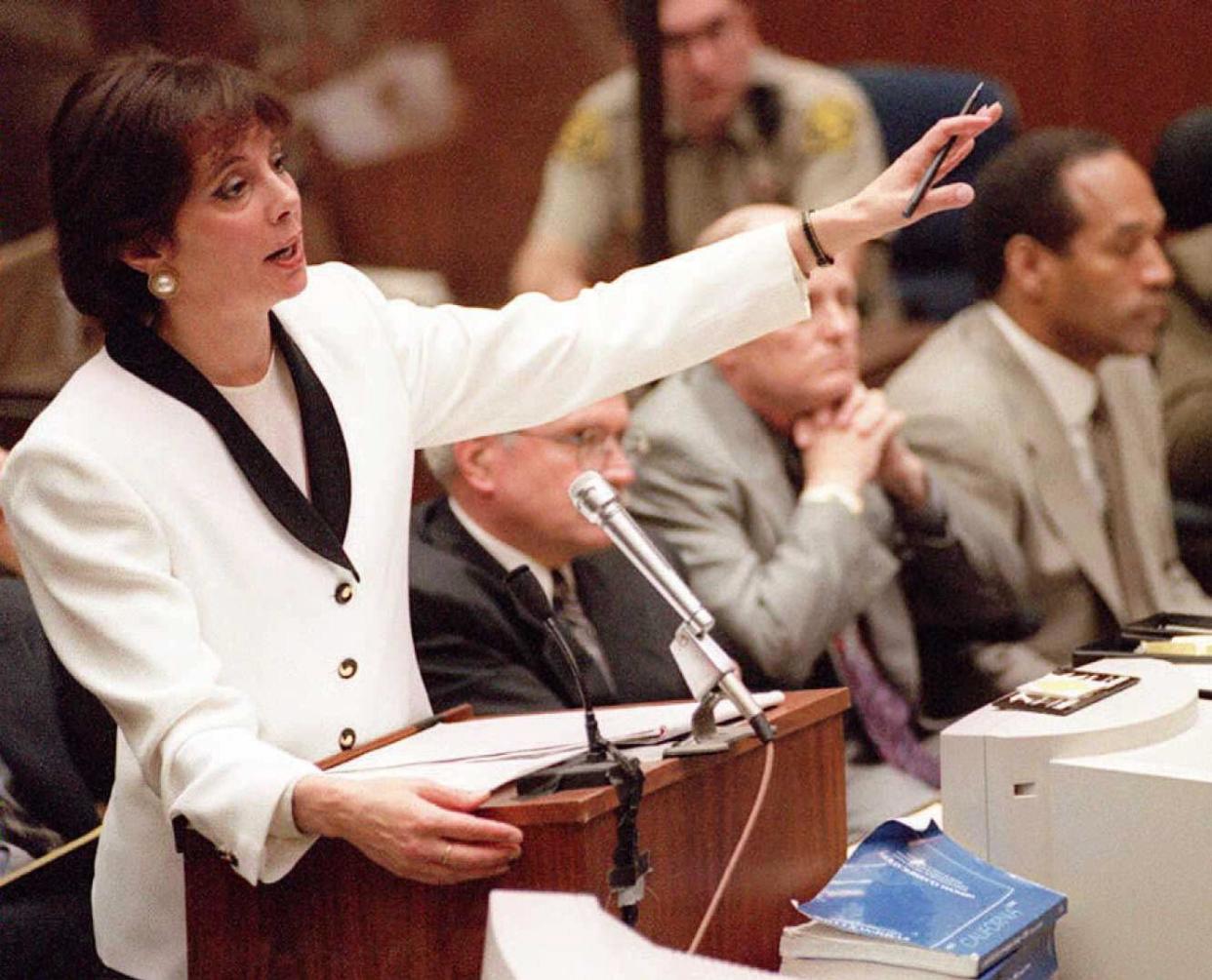 Lead Prosecutor of O J Simpson Murder Trial Marcia Clark Reacts to His Death 620