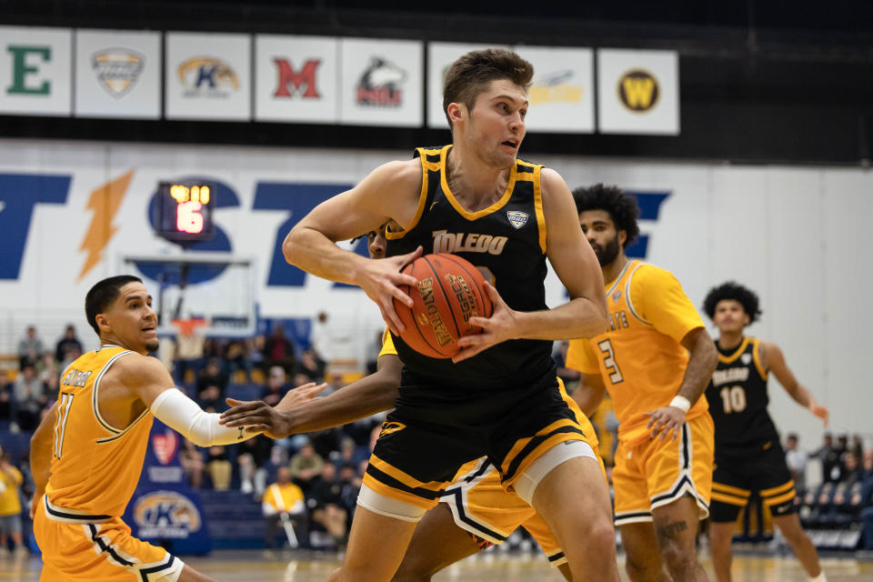 Toledo forward JT Shumate drives to the basket during the second half of an NCAA basketball game against the Kent State Golden Flashes, Tuesday, Jan. 10, 2023 at the Kent State M.A.C. Center.