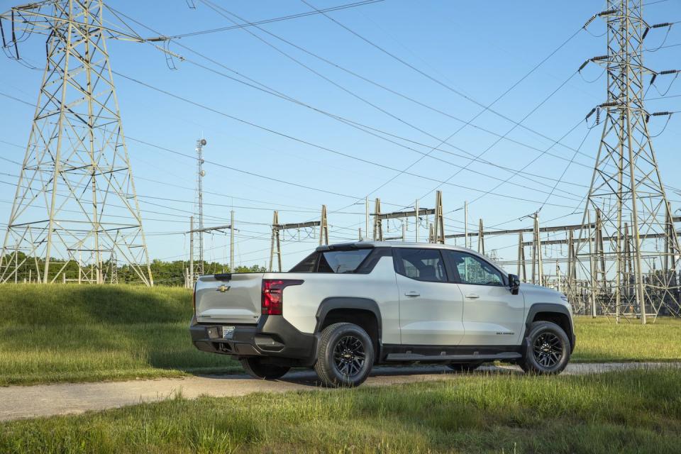 2023 chevrolet silverado ev