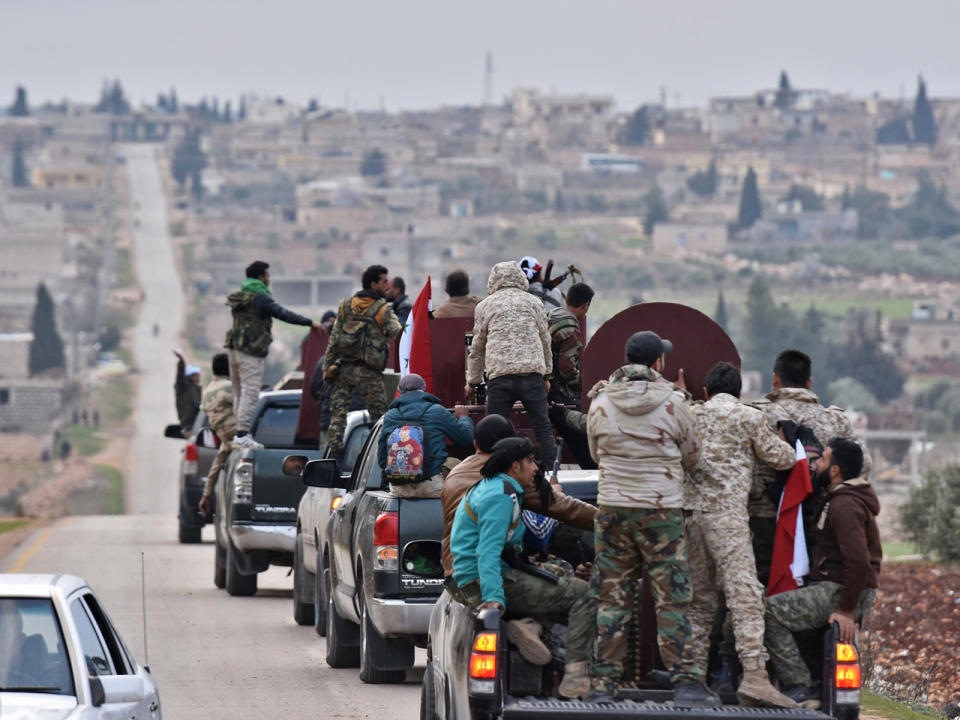 In Afrin standen Assads Truppen unter Beschuss des türkischen Militärs. (Bild-Copyright: George Oufralian/AFP)