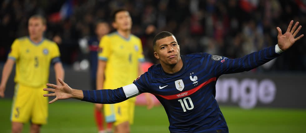 En battant le Kazakhstan 8-0 au Parc des princes, l'équipe de France s'est qualifiée pour la Coupe du monde 2022 au Qatar, portée par un Mbappé stratosphérique.
