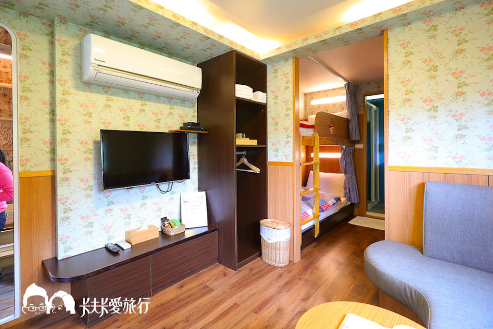 金山皇后鎮森林風車House露營車