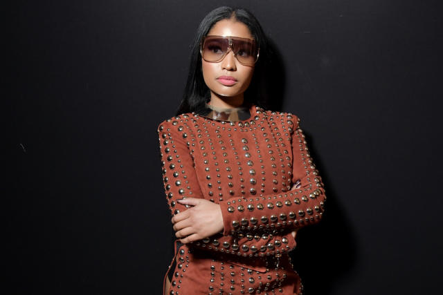 Nicki Minaj bares her whole BOOB at Paris Fashion Week