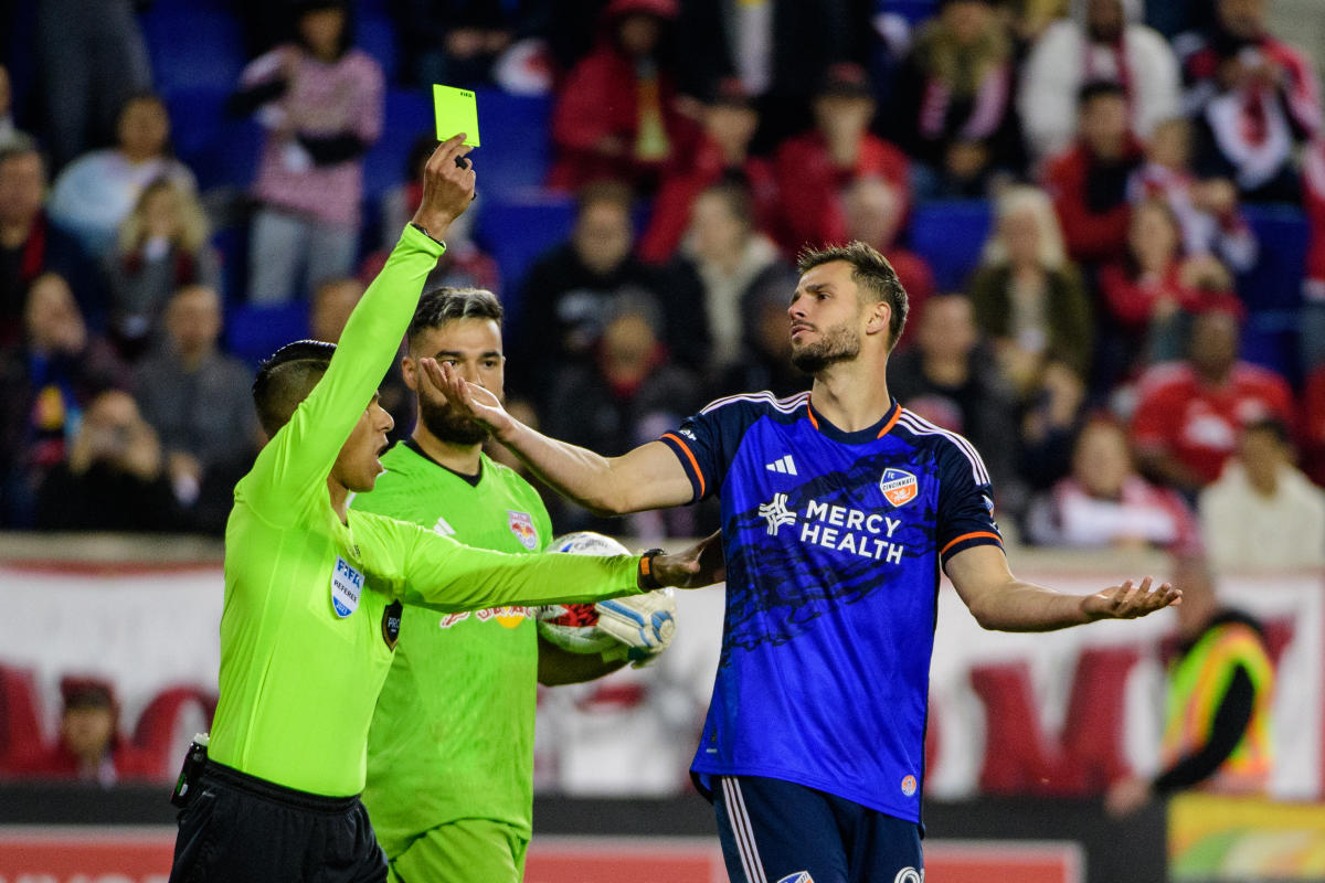 Insuring red card risks at World Cup tournaments