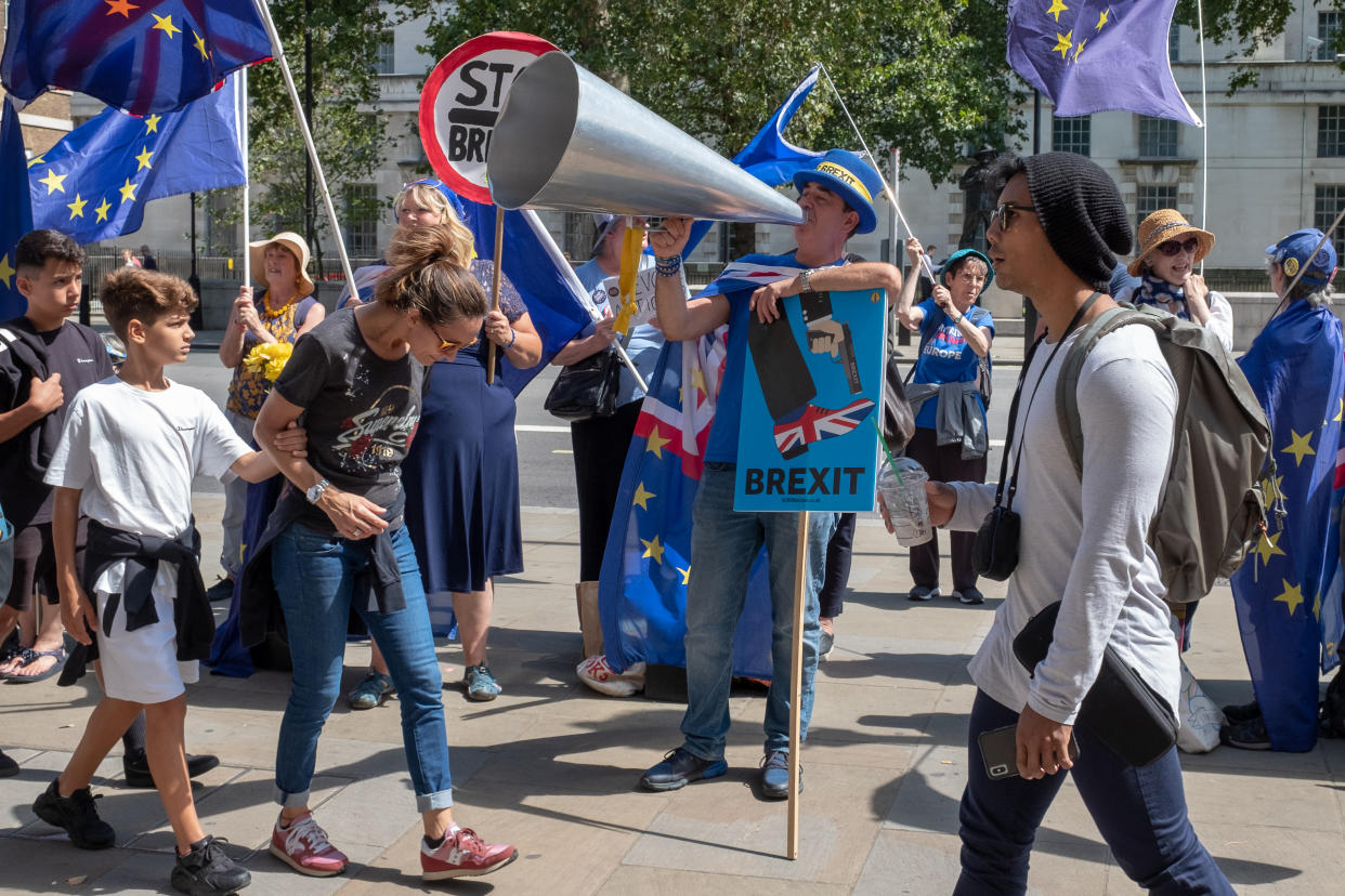 Anti-Brexit campaigner Steve Bray protests outside the Cabinet Office in London, England on 8 August 2019. (Photo by Robin Pope/NurPhoto via Getty Images)