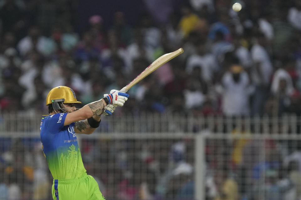 Royal Challengers Bengaluru's Virat Kohli bats during the Indian Premier League cricket match between Kolkata Knight Riders and Royal Challengers Bengaluru in Kolkata, India, Sunday, April 21, 2024. (AP Photo/Bikas Das)