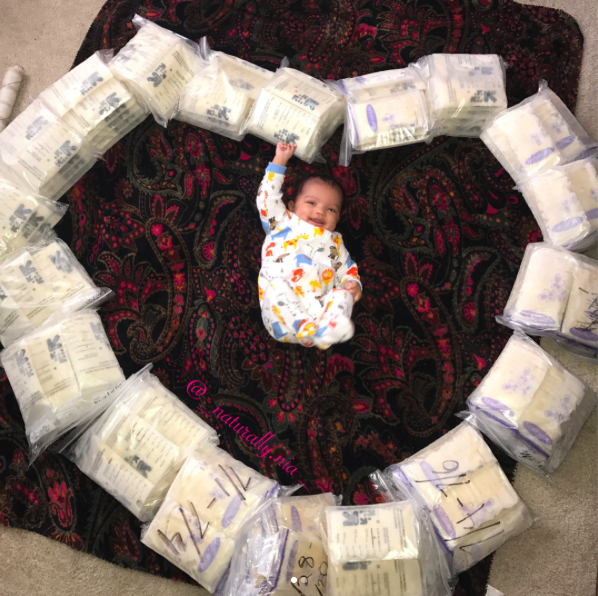 The internet can’t get enough of this mum’s picture of her baby surrounded by the breast milk she’s pumped [Photo: Instagram/_naturally.nia]
