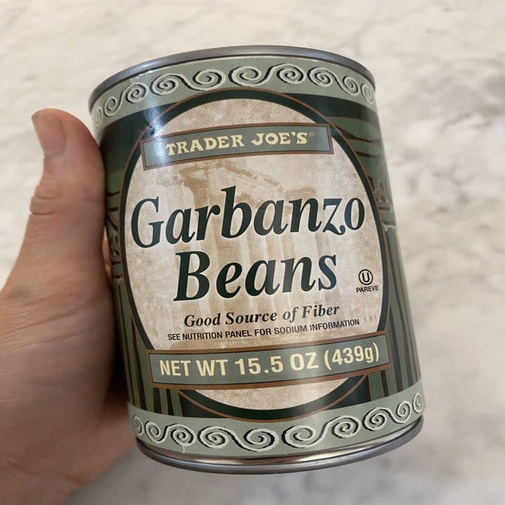 A can of garbanzo beans