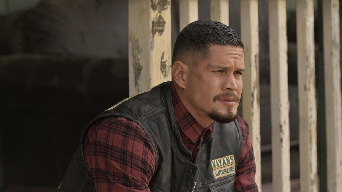 Mayans M.C.' Season Finale: Showrunner Elgin James Teases Darkest Chapter  Yet For EZ In Season 4