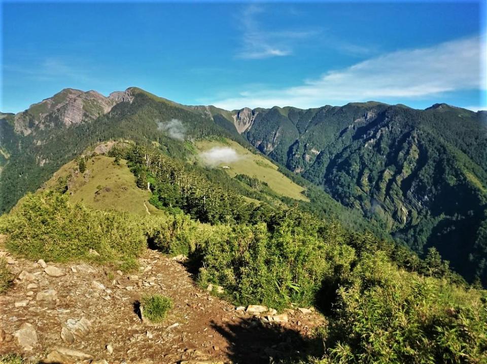 ▲台灣登山新手養成計畫-百岳路線雪山。 （圖／Tripbaa趣吧！自由行專家）