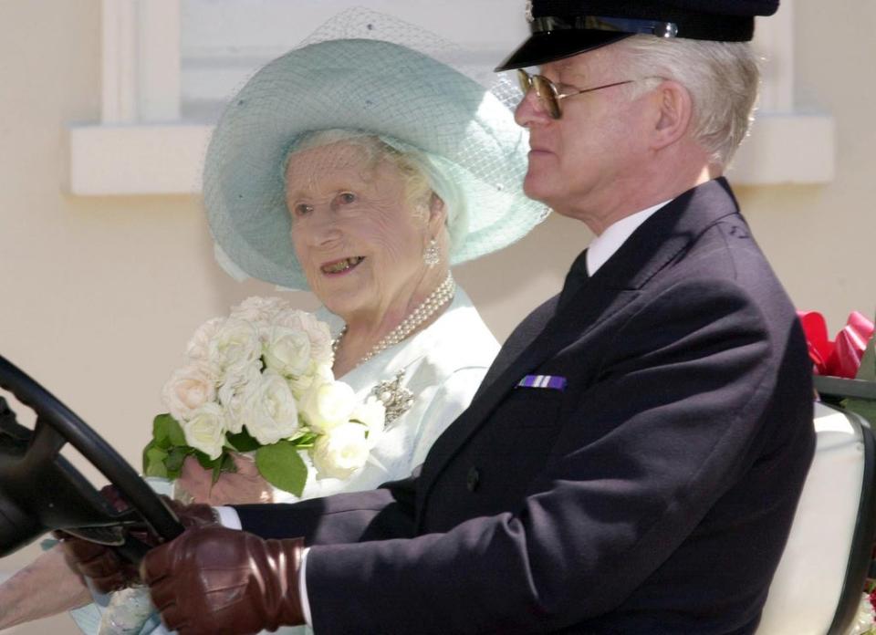 The Queen Mother outside Clarence House on her 101st birthday in 2001 (Tony Harris/PA) (PA Archive)