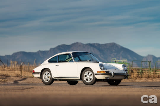 67年份的Porsche 911 S屬非常非常早期的911作品，可惜同樣流標作收。