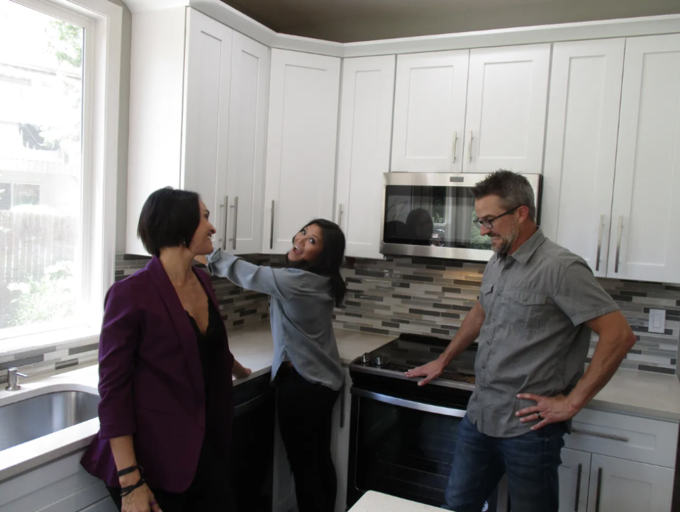 Lori, Geli and Brian — who are a throuple — are featured on the latest episode of HGTV's "House Hunters." (Photo: HGTV)