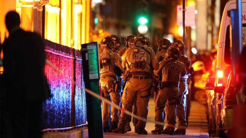 Counter-terrorism special forces assemble near the scene of a suspected terrorist attack near London Bridge on June 4, 2017 in London, England