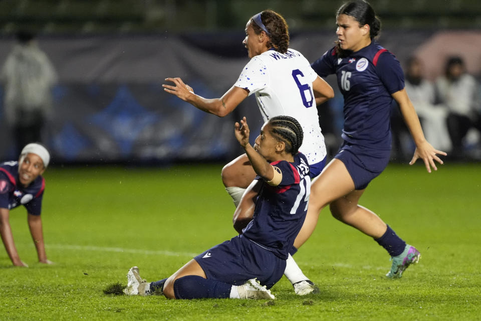 United States' Lynn Williams (6) scores against the Dominican Republic during the first half of the CONCACAF Women’s Gold Cup soccer tournament at Dignity Health Sports Park in Carson, Calif., Tuesday, Feb. 20, 2024. (AP Photo/Damian Dovarganes)