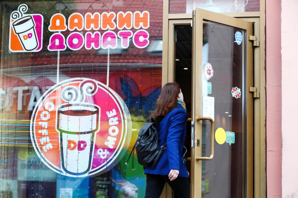 MOSCOW, RUSSIA - SEPTEMBER 26, 2018: A Dunkin' Donuts coffeehouse in Arbat Street. Mikhail Tereshchenko/TASS (Photo by Mikhail Tereshchenko\TASS via Getty Images)