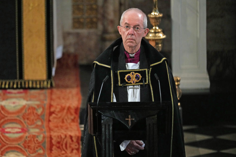 Archbishop of Canterbury leads funeral service