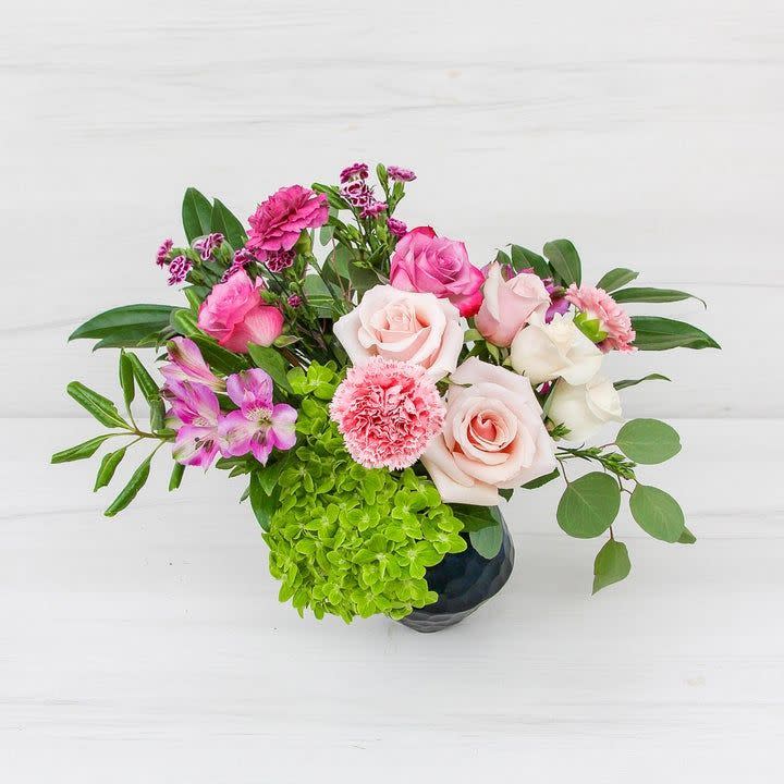 3) Enjoy Flowers Subscription