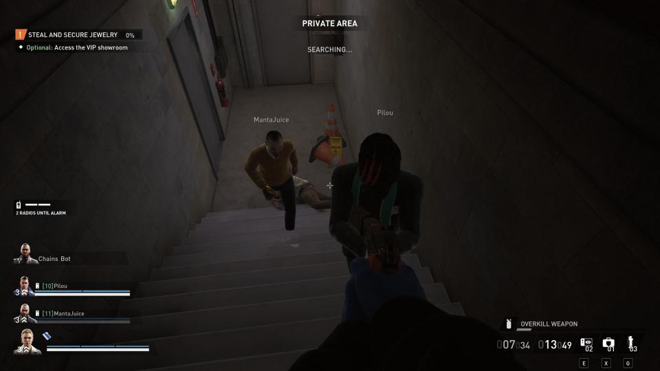 another player coming up the stairs in Payday 3