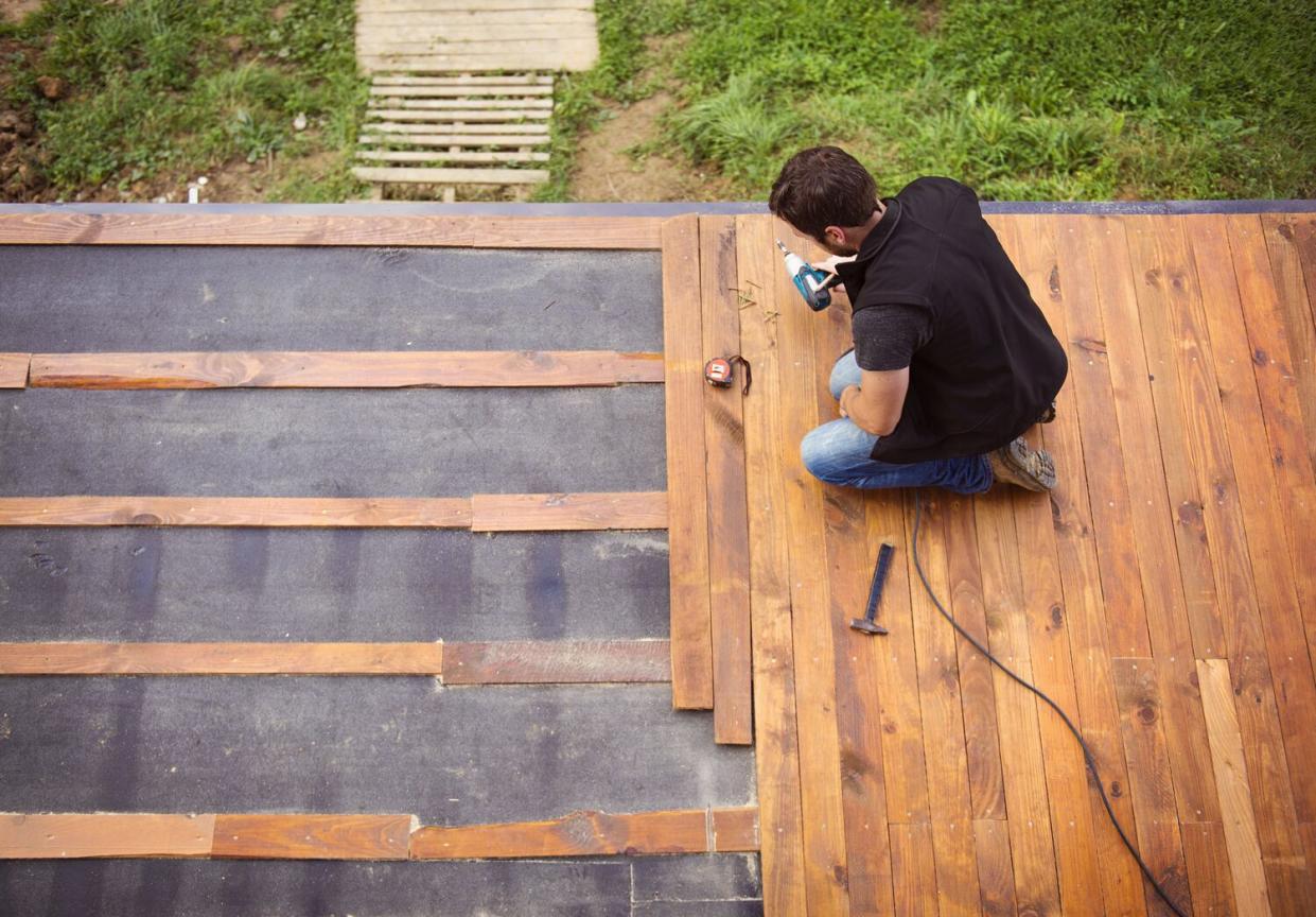 wood deck building