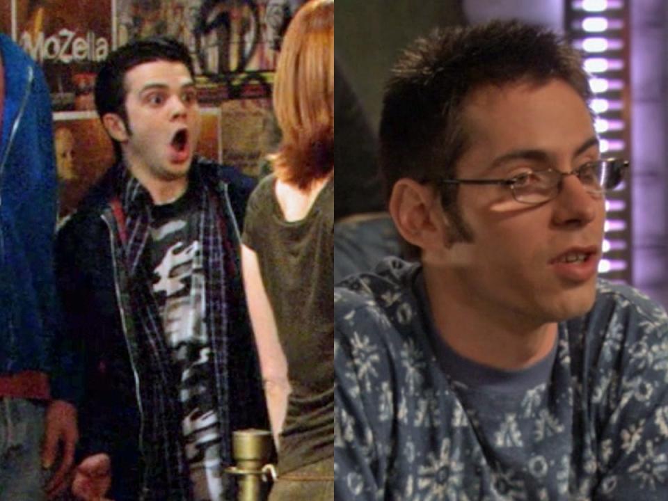 Samm Levine guest-starring on how i met your mother and Martin Starr guest-starring on how i met your mother